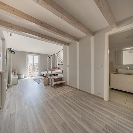 Sky Loft - Terrazza Con Vista - Ac - Ascensore * Savona