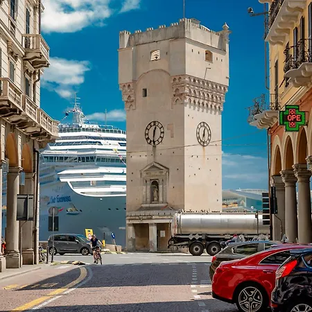Sky Loft - Terrazza Con Vista - Ac - Ascensore Savona